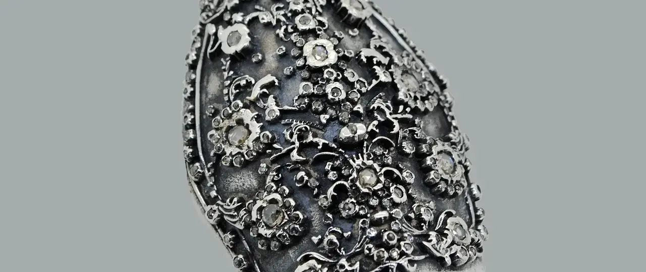 Pavekrone Svar til dit krydsord